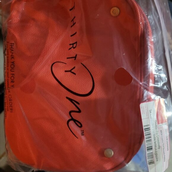 Thirty One DOUBLE ZIP CROSSBODY Coastal Red Smooth Pebble New - Picture 2 of 3